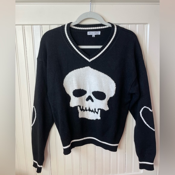 Ring Street Skull Knit Sweater - Picture 3 of 6